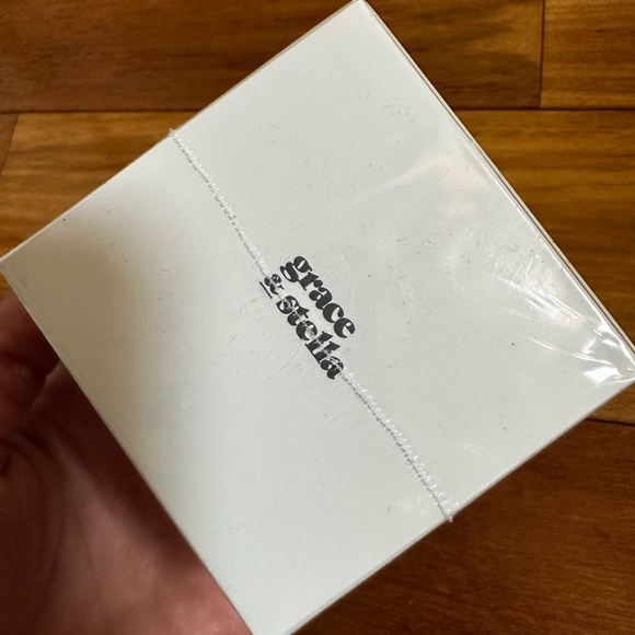 NEW IN BOX Dead Sea Mud Mask Grace & Stella - Picture 3 of 3